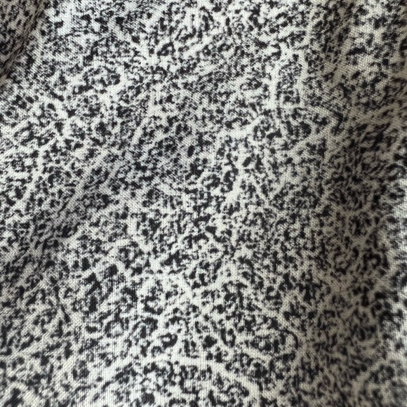 Lululemon Speed Up Shorts Size 4 - Picture 4 of 4